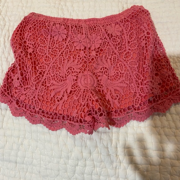 Pink Wet Seal lace shorts. Only worn a few times, excellent condition. - Picture 1 of 3